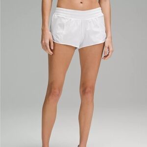 Lululemon Hotty Hot Lined Shorts 2.5"